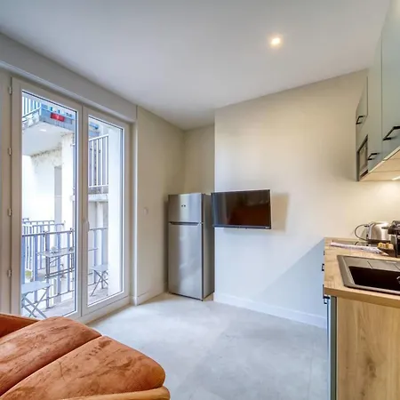 #gs Le Beau Berthelott2 Renovated & Air-conditioned Tram Apartment